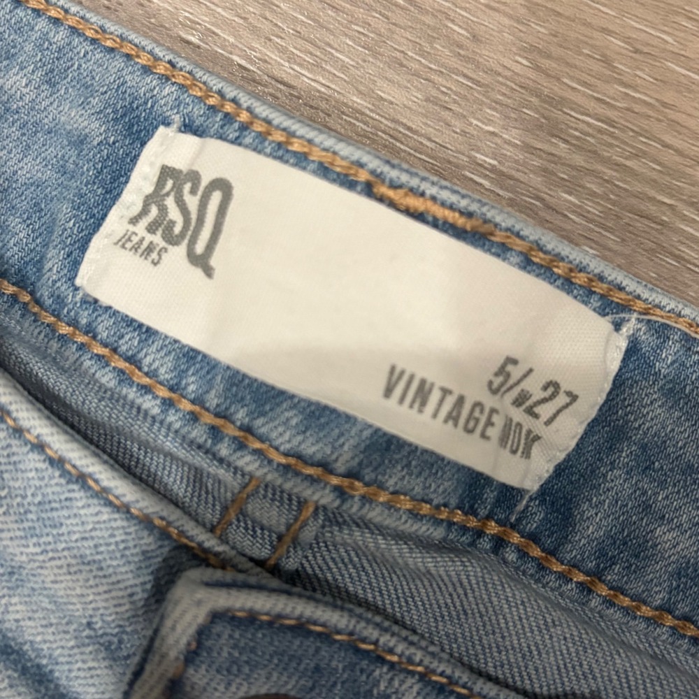 RSQ Vintage Jeans Juniors 5/27 Light Wash Distressed High‎ Rise Frayed Hem - Picture 2 of 5